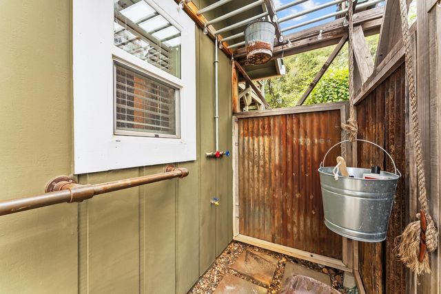 12865 Mierkey Rd, Pine Grove, CA 95665