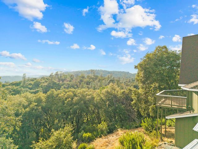 12865 Mierkey Rd, Pine Grove, CA 95665