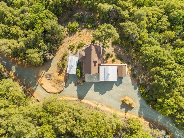 12865 Mierkey Rd, Pine Grove, CA 95665