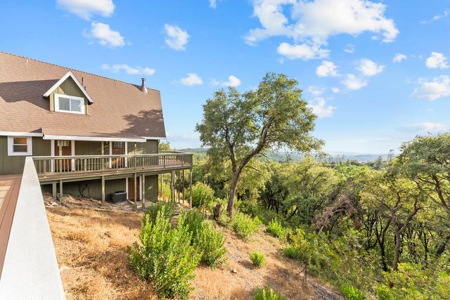 12865 Mierkey Rd, Pine Grove, CA 95665