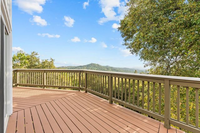 12865 Mierkey Rd, Pine Grove, CA 95665
