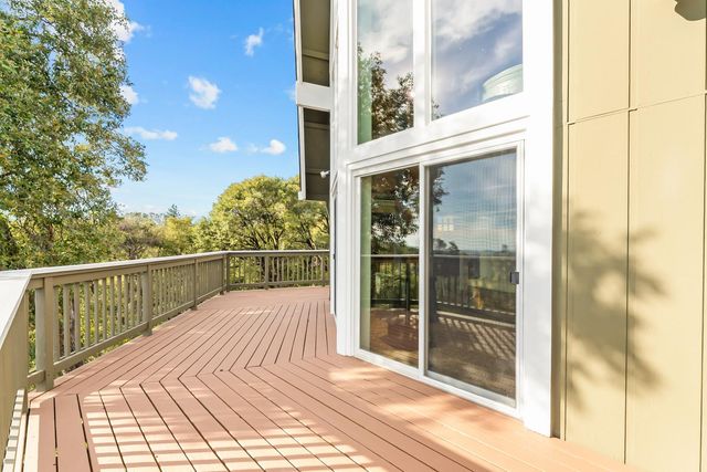 12865 Mierkey Rd, Pine Grove, CA 95665