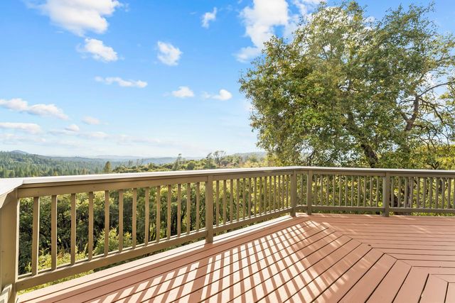 12865 Mierkey Rd, Pine Grove, CA 95665