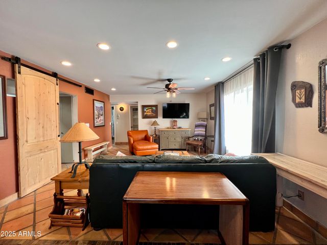 37801 N CAVE CREEK Road 23, Cave Creek, AZ 85331