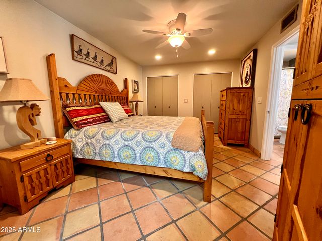 37801 N CAVE CREEK Road 23, Cave Creek, AZ 85331