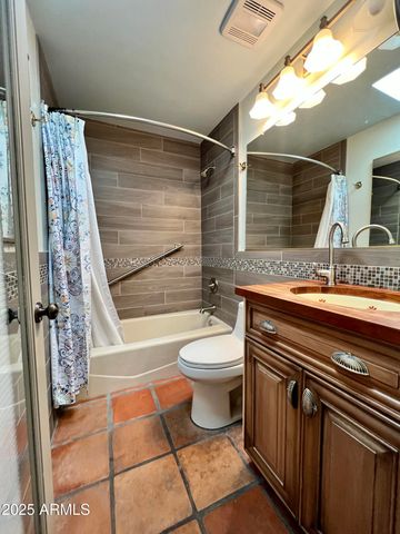 37801 N CAVE CREEK Road 23, Cave Creek, AZ 85331