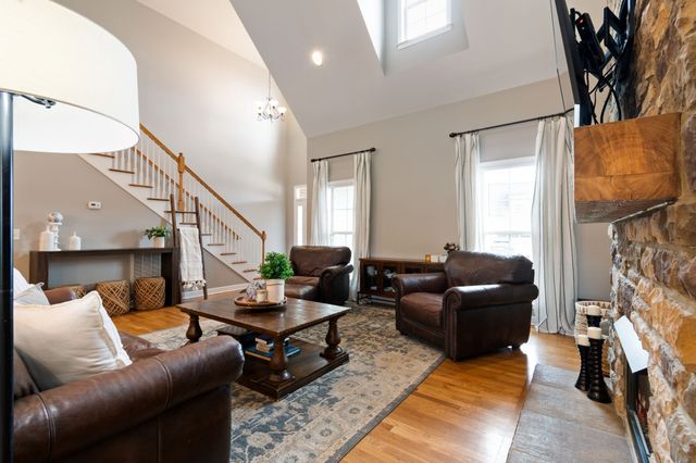 6013 Sanmar Dr, Spring Hill, TN 37174