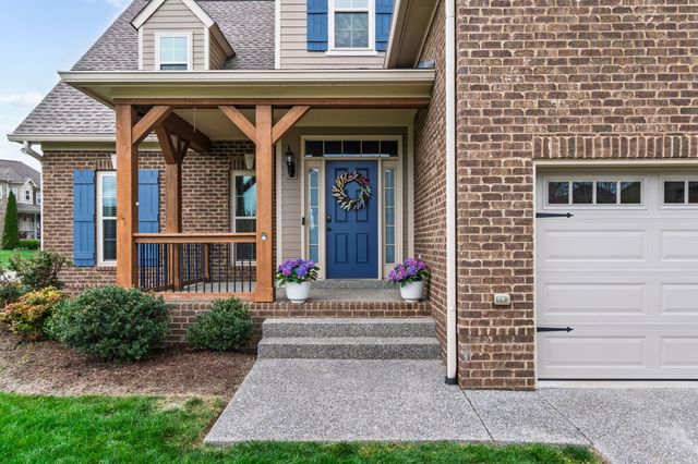 6013 Sanmar Dr, Spring Hill, TN 37174