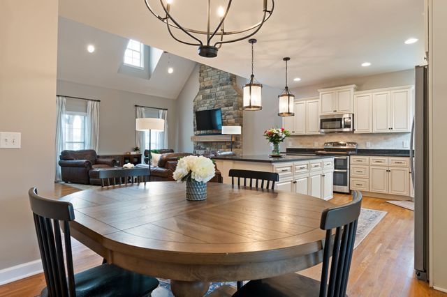 6013 Sanmar Dr, Spring Hill, TN 37174