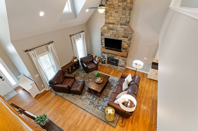 6013 Sanmar Dr, Spring Hill, TN 37174