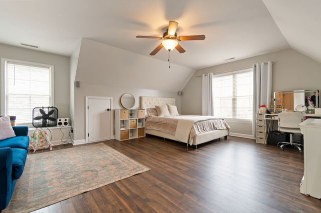 6013 Sanmar Dr, Spring Hill, TN 37174