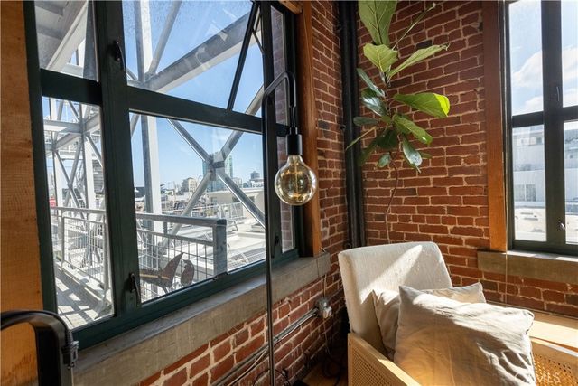 100 W 5th 6C, Long Beach, CA 90802