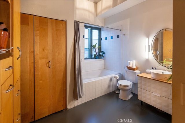 100 W 5th 6C, Long Beach, CA 90802