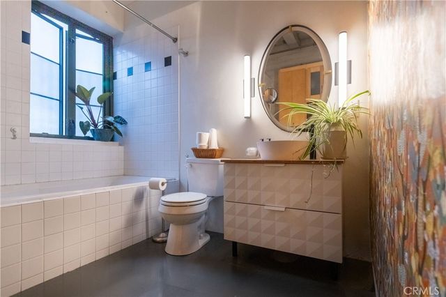 100 W 5th 6C, Long Beach, CA 90802