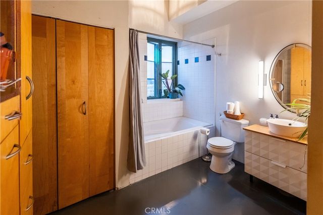 100 W 5th 6C, Long Beach, CA 90802