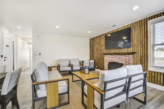 192 Aviador, Millbrae, CA 94030