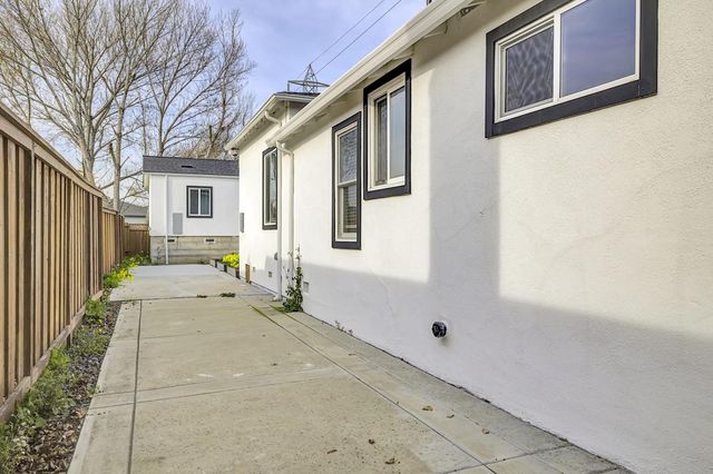 192 Aviador, Millbrae, CA 94030