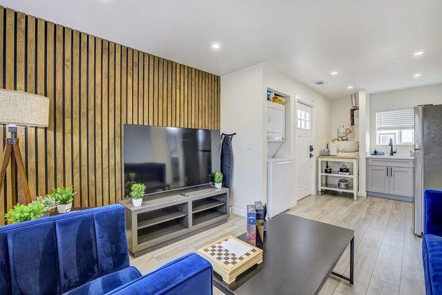 192 Aviador, Millbrae, CA 94030