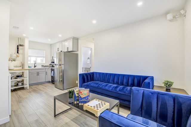 192 Aviador, Millbrae, CA 94030