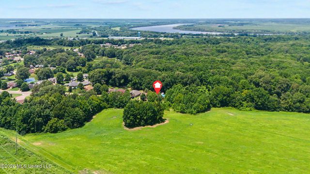 7673 Delta Lakes Boulevard, Walls, MS 38680