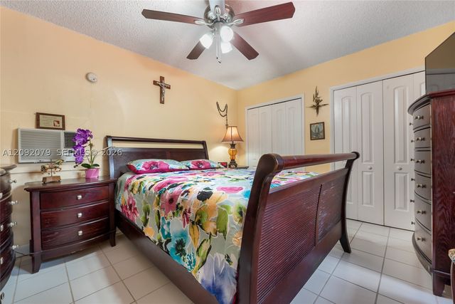 569 SW 5th St, Miami, FL 33130