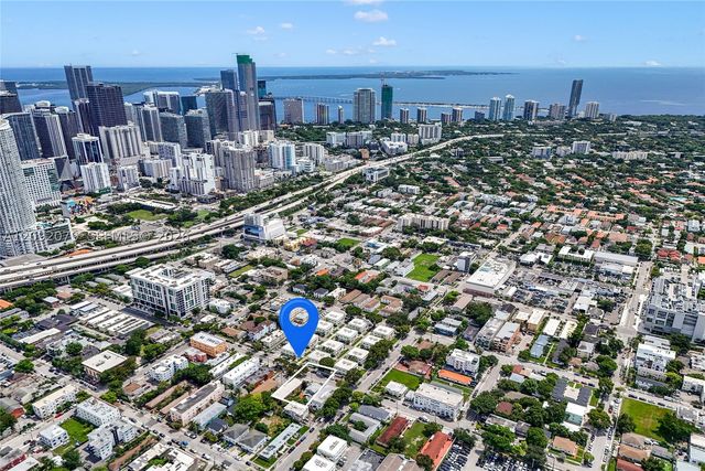569 SW 5th St, Miami, FL 33130