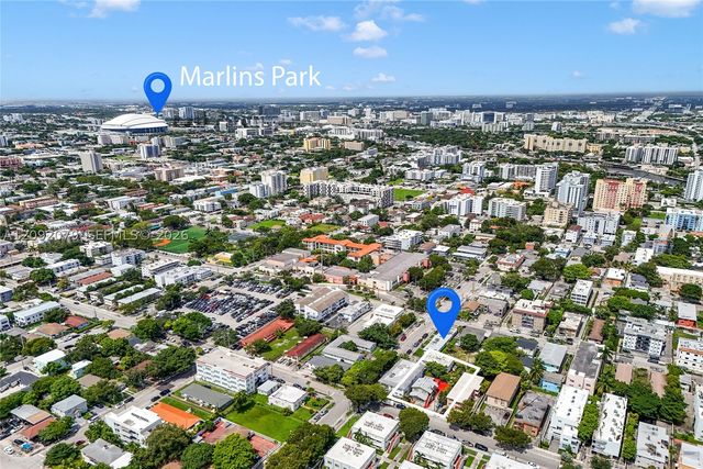 569 SW 5th St, Miami, FL 33130