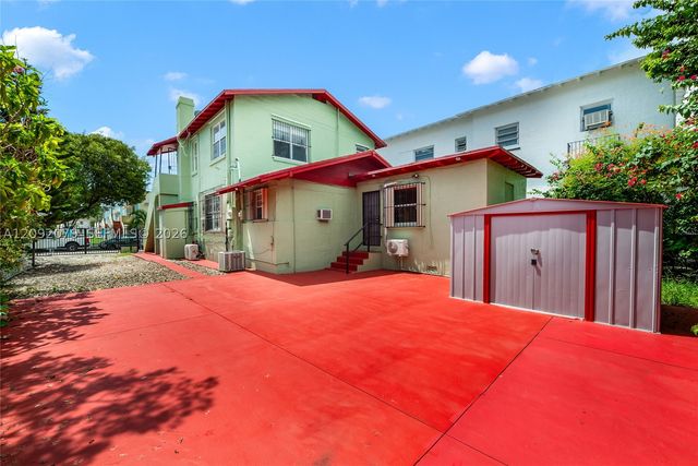 569 SW 5th St, Miami, FL 33130