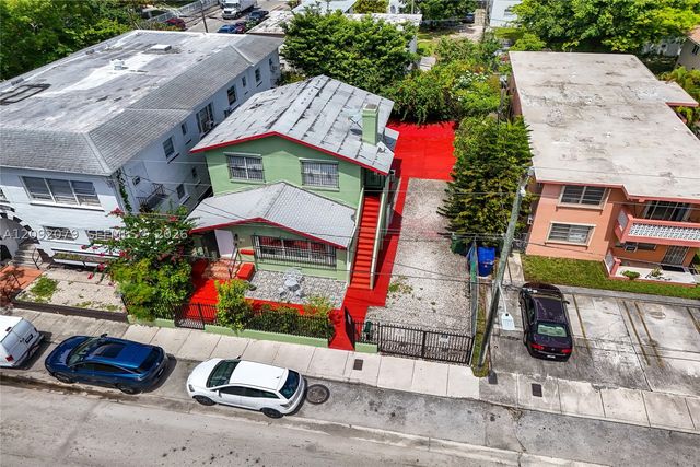 569 SW 5th St, Miami, FL 33130