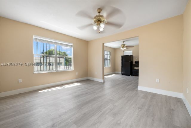 569 SW 5th St, Miami, FL 33130