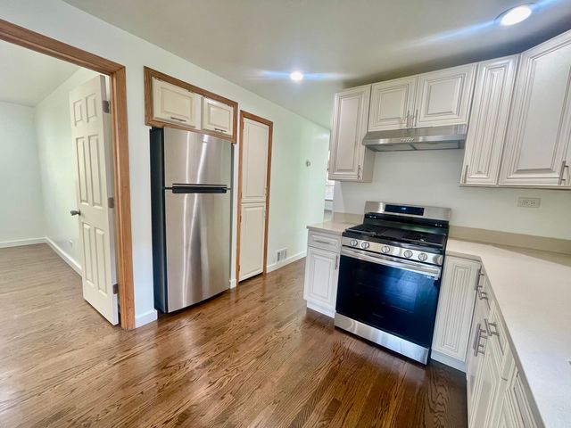 847 W 50th Street, Chicago, IL 60609