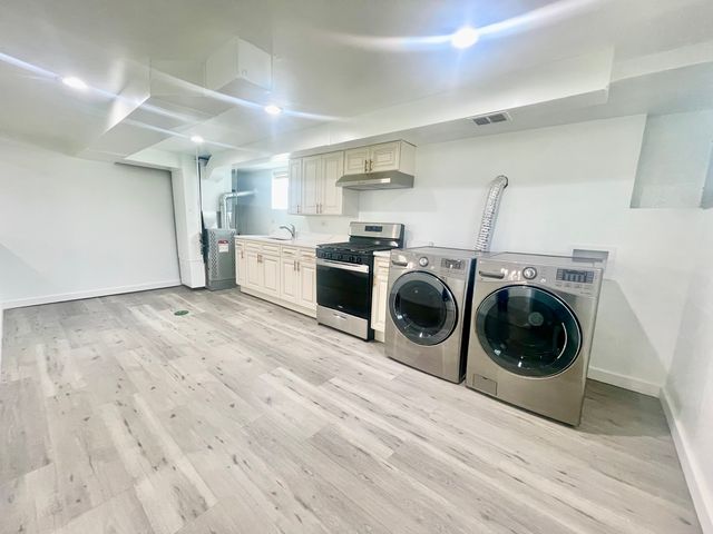 847 W 50th Street, Chicago, IL 60609