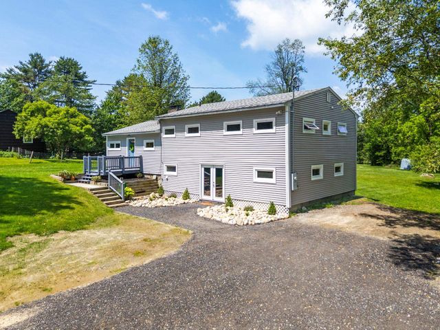 626 County Road, New London, NH 03257