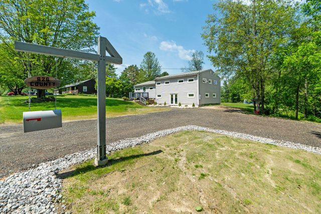 626 County Road, New London, NH 03257