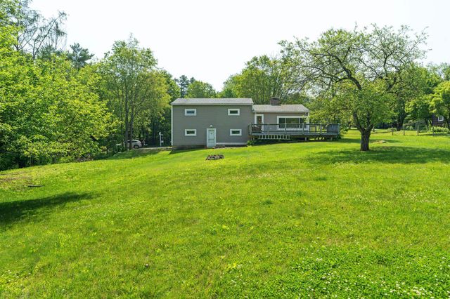 626 County Road, New London, NH 03257
