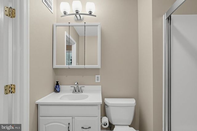 685 ARBOR LN, Warminster, PA 18974