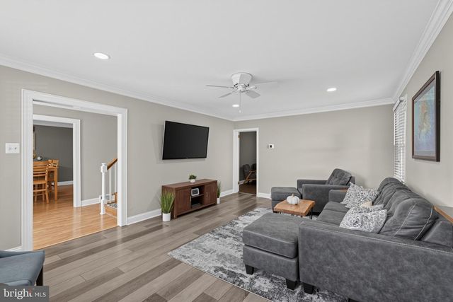 685 ARBOR LN, Warminster, PA 18974