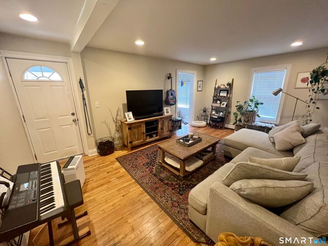 30 Thorpe Street, Fairfield, CT 06824