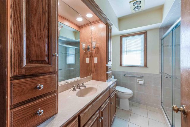 5223 52nd AVENUE, Kenosha, WI 53144