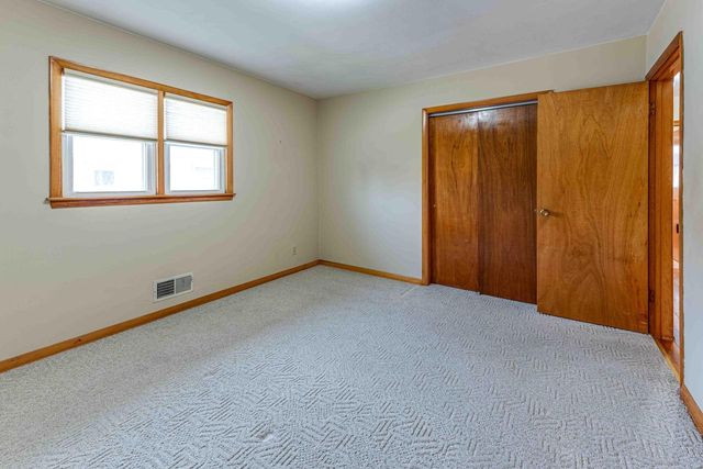 5223 52nd AVENUE, Kenosha, WI 53144