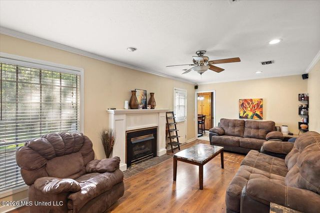 5207 Meadow Oaks Park Drive, Jackson, MS 39211