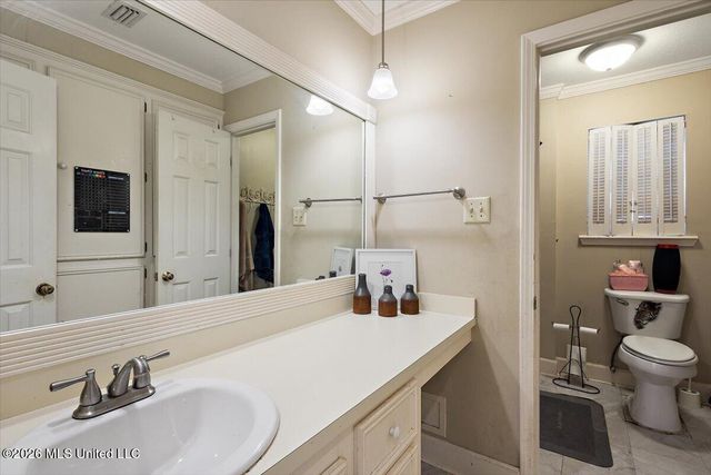 5207 Meadow Oaks Park Drive, Jackson, MS 39211