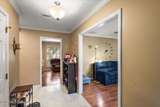 5207 Meadow Oaks Park Drive, Jackson, MS 39211
