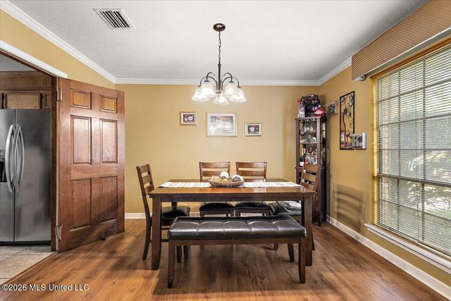 5207 Meadow Oaks Park Drive, Jackson, MS 39211