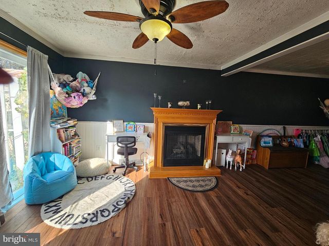 57 UNION ST, Pennsville, NJ 08070