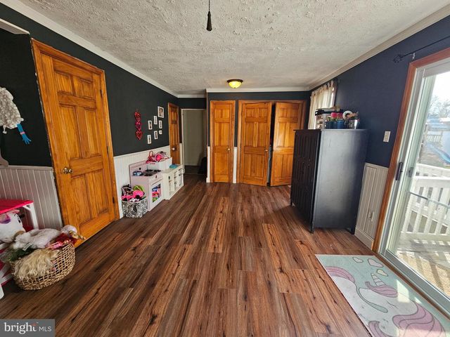 57 UNION ST, Pennsville, NJ 08070