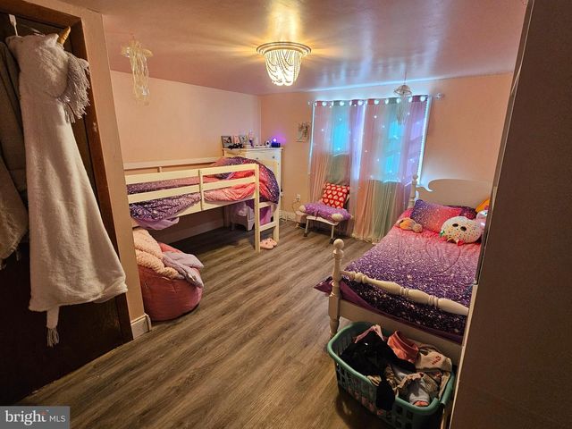 57 UNION ST, Pennsville, NJ 08070