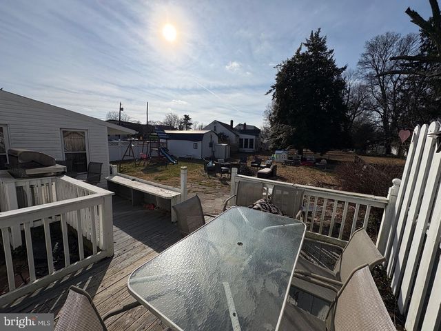 57 UNION ST, Pennsville, NJ 08070