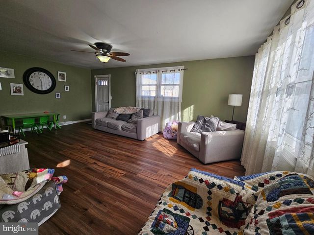 57 UNION ST, Pennsville, NJ 08070