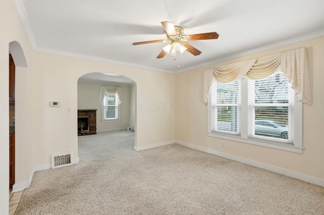 555 E Weber Road, Columbus, OH 43202